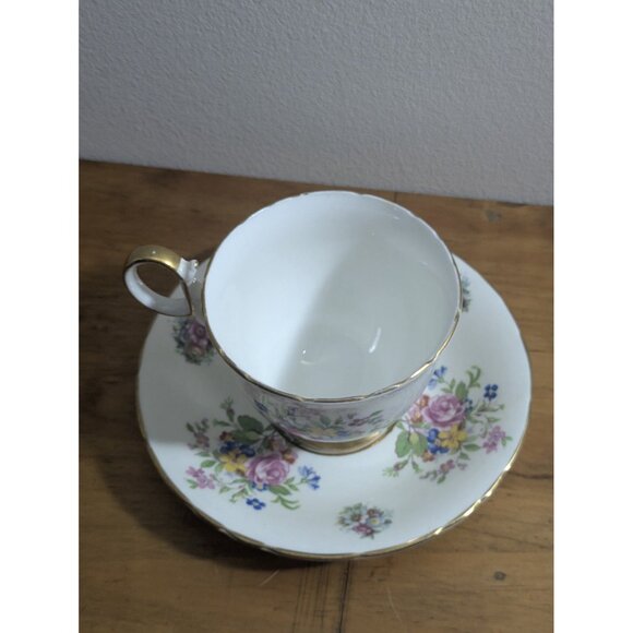 Delphine Bone China Floral Tea Cup & Saucer Set England Gold Trim Vintage - Picture 3 of 16